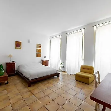 בית הארחה Casa Marina קליארי