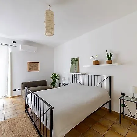 Casa Marina בית הארחה