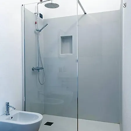 Casa Marina בית הארחה 3*